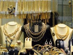 Доход ювелирных магазинов упал на 70 % после подорожания золота